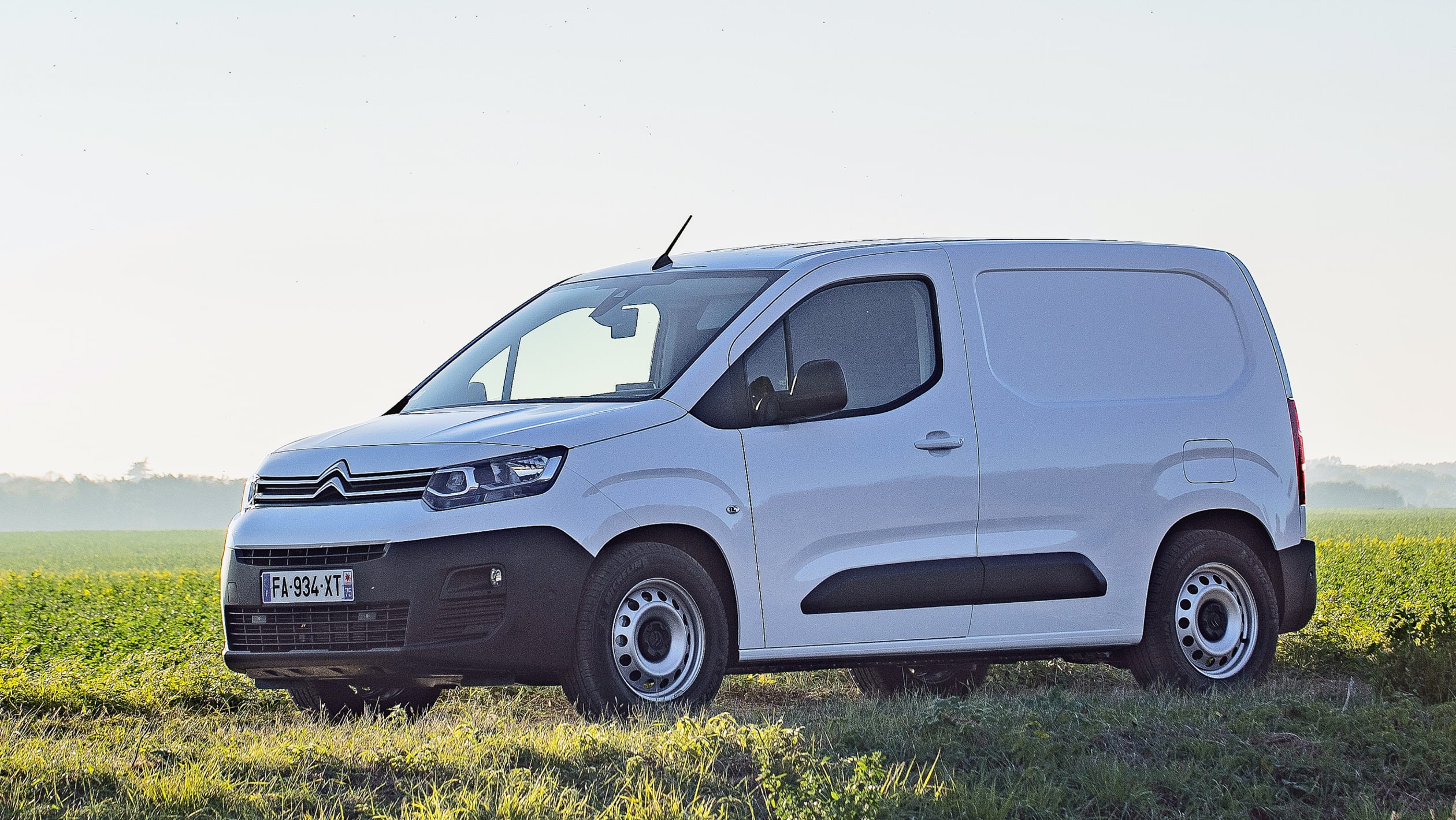 Citroen Berlingo Van 2018 Review - Pictures | Auto Express