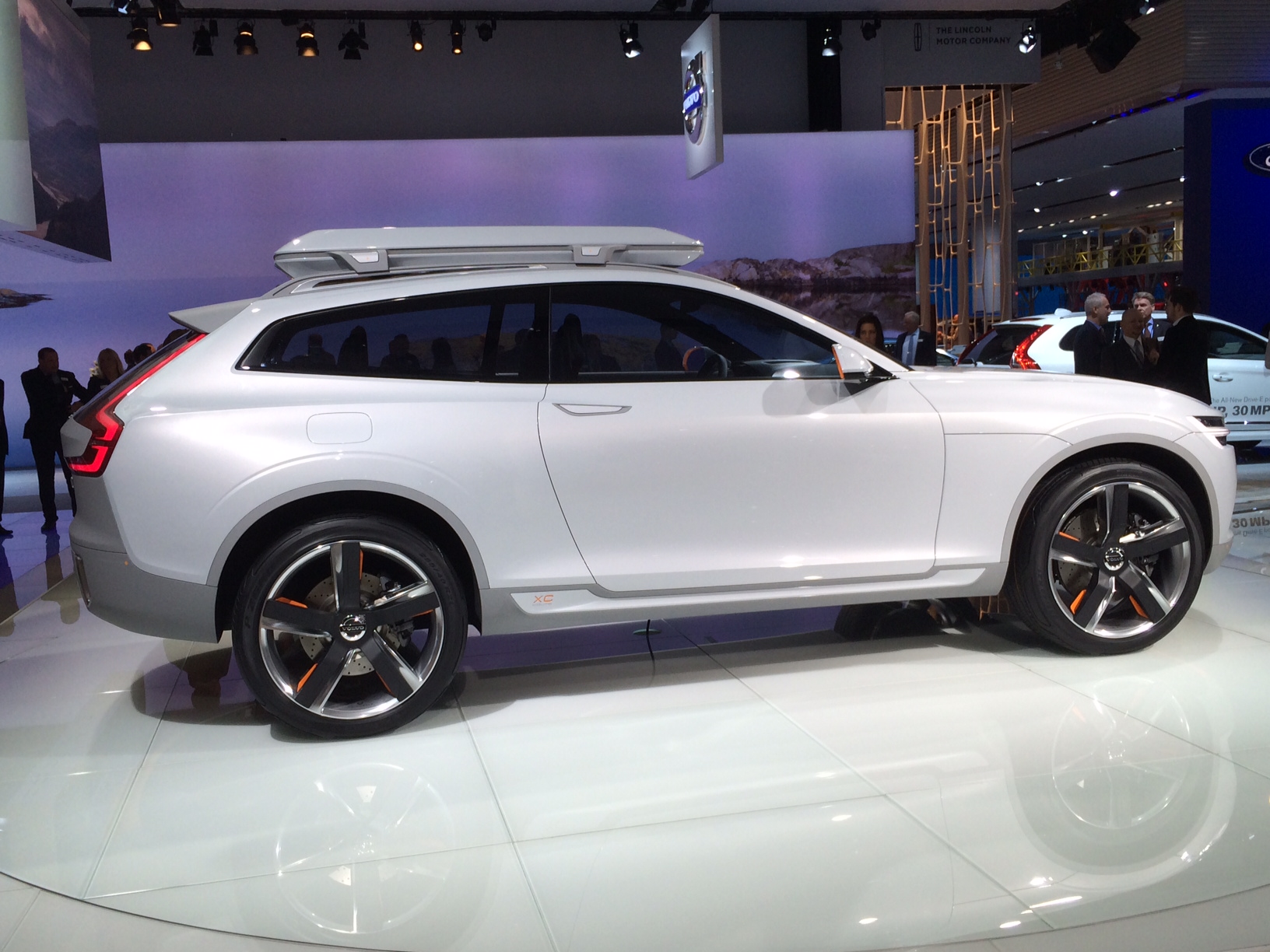 Volvo XC40 SUV could help double sales  Auto Express