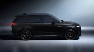 Range Rover Sport SV Ultimate black side