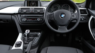 BMW 320d EfficientDynamics interior