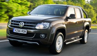 Tow car of the year 2018 - Volkswagen Amarok front