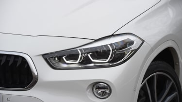 BMW X2 - headlight