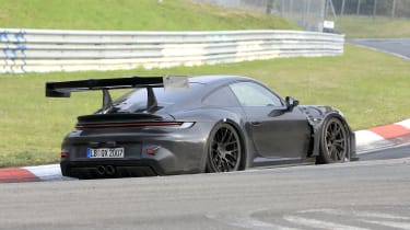 Porsche 911 GT3 RS spy 2021 - side