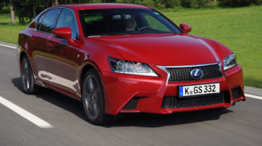 Lexus GS 450h front tracking