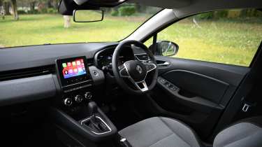 Renault Clio E-Tech - interior