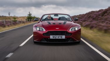 Aston Martin V12 Vantage S Roadster nose