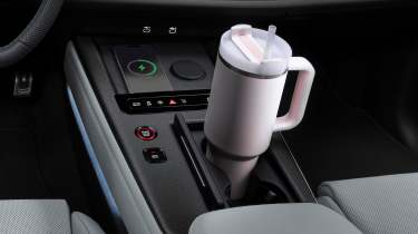 Audi Q9 - cup