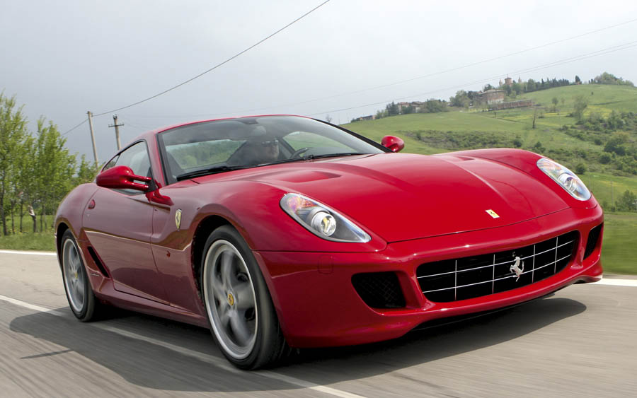 Ferrari 599 GTB Fiorano HGTE | Auto Express