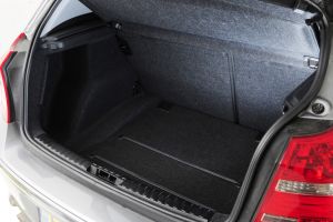 BMW 1 Series boot 