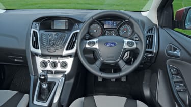 Ford Focus 2.0 TDCi Zetec dash