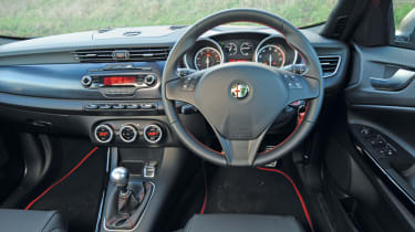 Alfa Romeo Giulietta dash