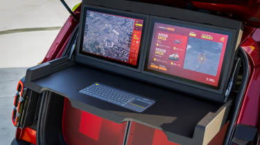 Renault Vision 4 Rescue concept - controls
