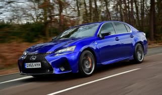 New Lexus GS F 2016 - front tracking