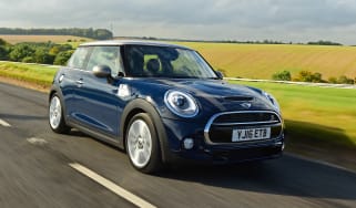 MINI Seven - front