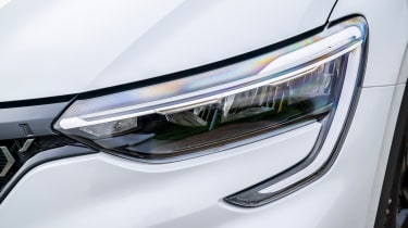 Renault Arkana - headlight