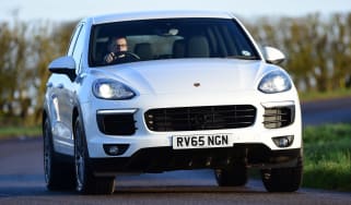 Porsche Cayenne - front driving