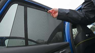 Skoda Elroq vRS - window blind