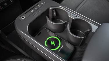 Kia EV5 GT - cup holders