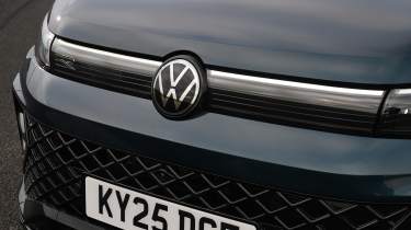 Volkswagen Tiguan UK - front badge