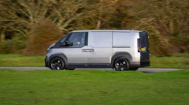 Kia PV5 Cargo - side action