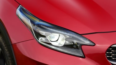 Kia XCeed - headlight