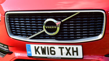 Volvo XC90 long-term test - grille