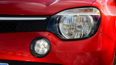 Renault Twingo front lights