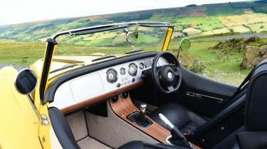 Morgan Plus Four - interior 