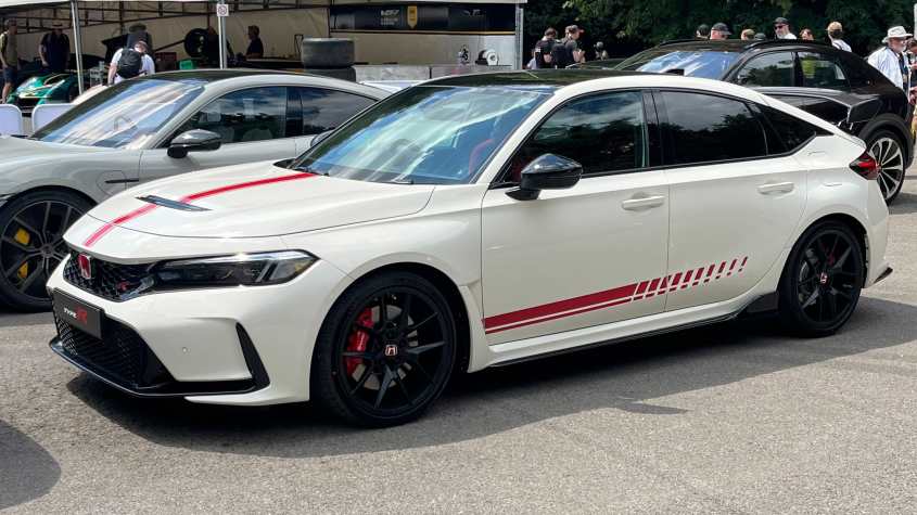 Honda Civic Type R Ultimate Edition Гудвуд - спереди