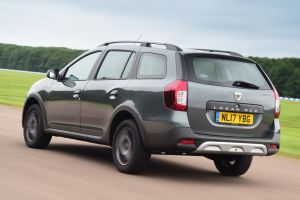 Triple test - Logan MCV Stepway - rear