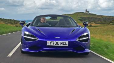 McLaren 750S Spider - full front