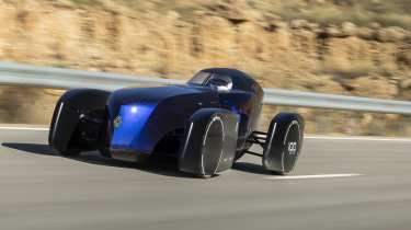 Renault Filante Record 2025 - front tracking 