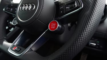 Audi R8 RWS - steering wheel