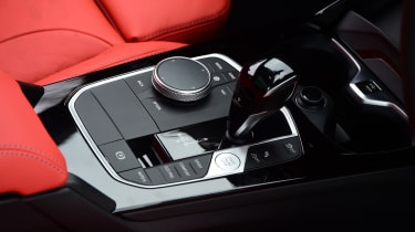 BMW 118i - gear selector