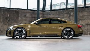 Audi e-tron GT - brown side