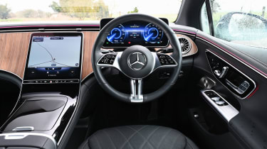 Mercedes EQE 350 - interior