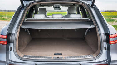 Genesis GV70 Electrified - boot seats up