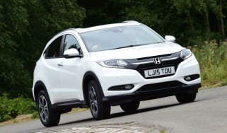 Honda HR-V - front cornering