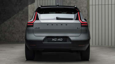 Volvo XC40 facelift - full rear
