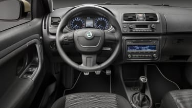 Skoda Roomster Scout dash