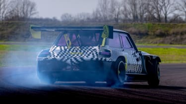Renault 5 Turbo EV - rear drift