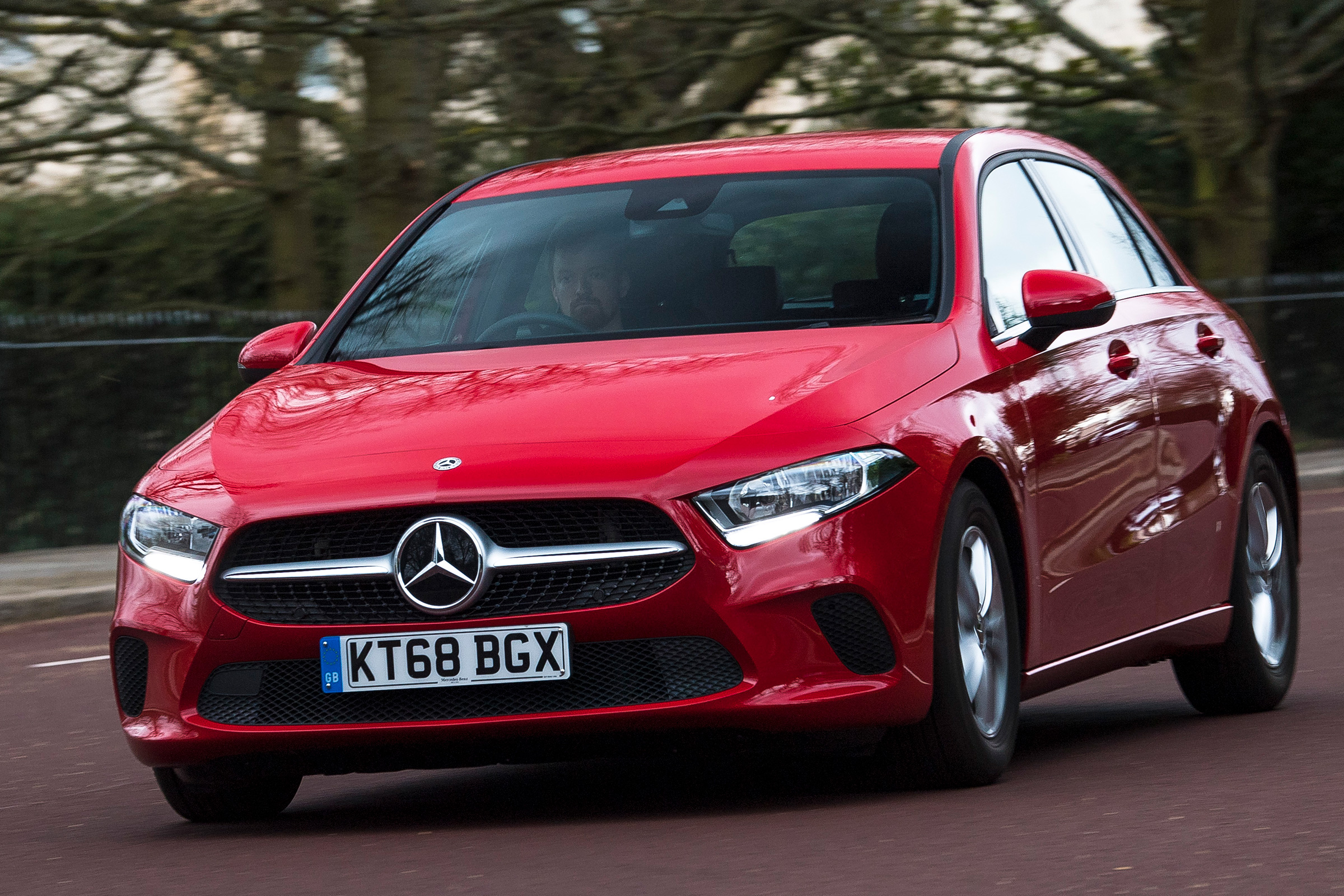 New Mercedes A 180 SE 2019 review  Auto Express