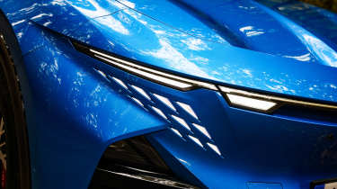 Alpine A390 - front light