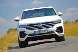 Volkswagen Touareg - front cornering