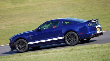 Ford Mustang Shelby GT500 panning
