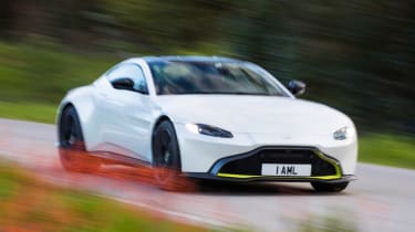 Aston Martin Vantage - front action