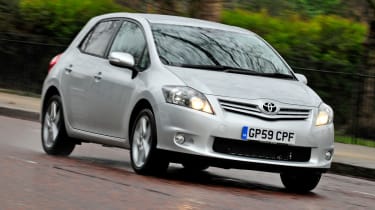 Toyota Auris front tracking