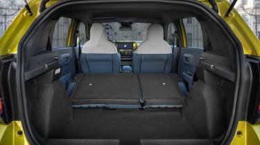 Fiat Grande Panda La Prima - boot with the rear seats folded down 