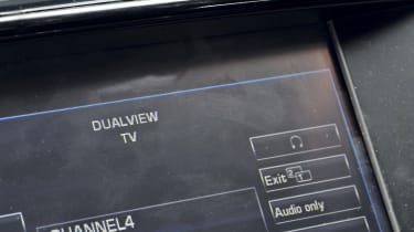 Jaguar XJ dual view TV