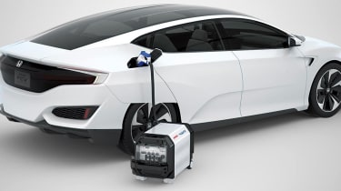 Honda FCV Concept with Power Exporter